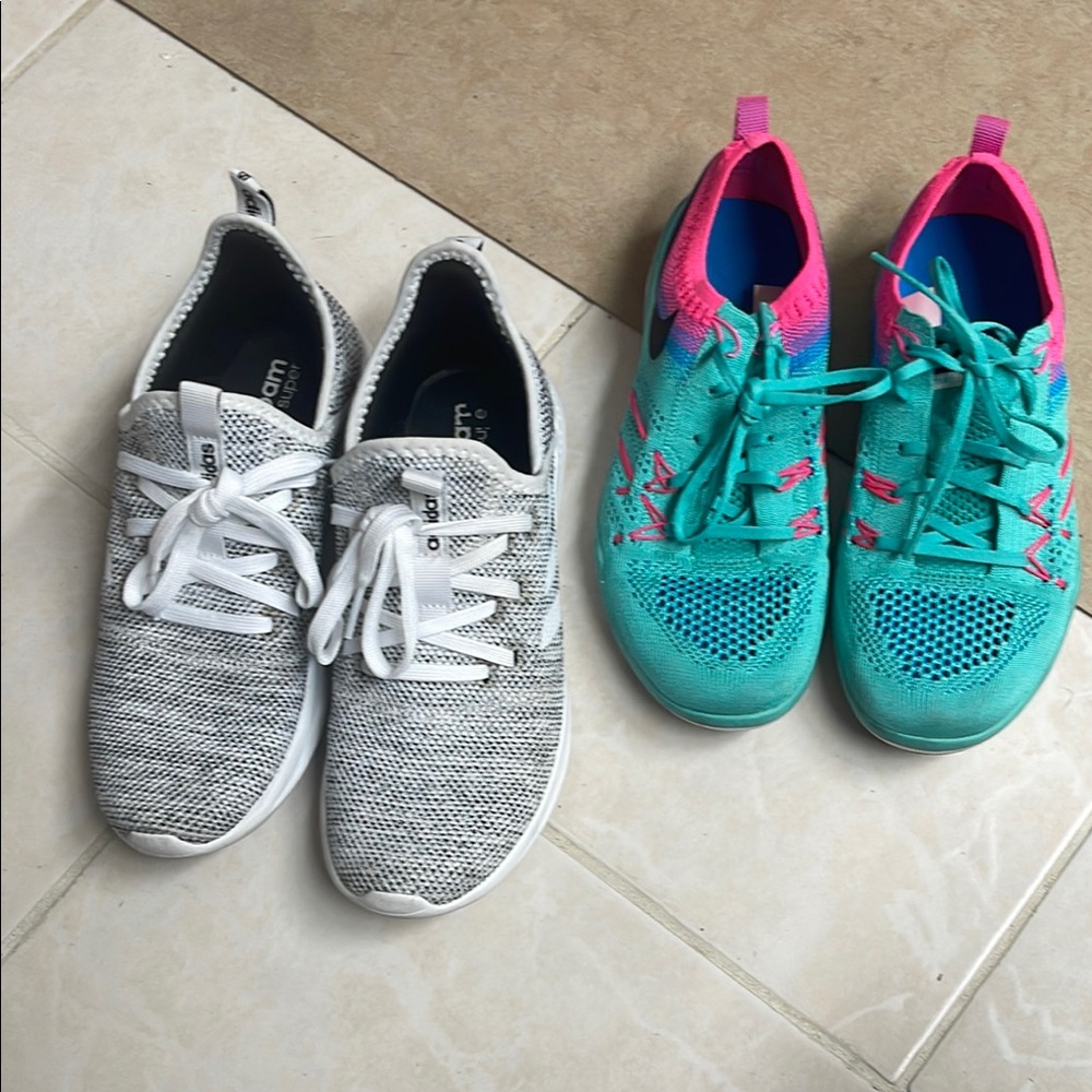 Nike White and Blue Sneakers Athletic Comfort